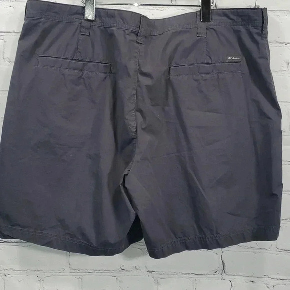 Men's Columbia Modern Classic Flat Front Gray Shorts Size 44 Inseam 8 - Picture 6 of 8